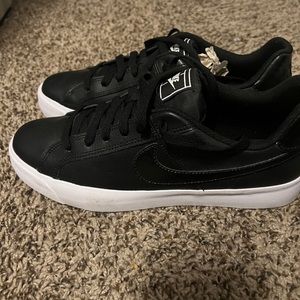Men Nike black/white blazers